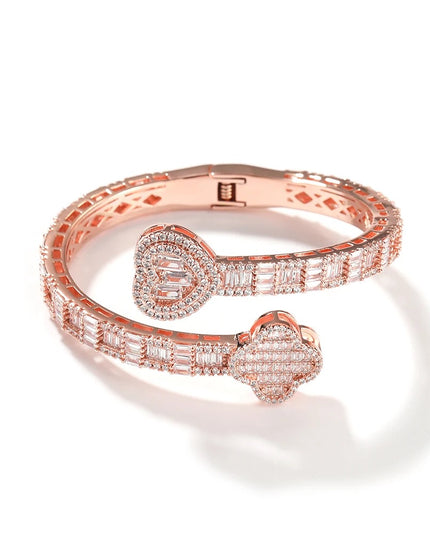 LUCKY HEART BAGUETTE BANGLE