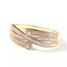 Load image into Gallery viewer, Crystal Bracelet - Drip Glam Shop